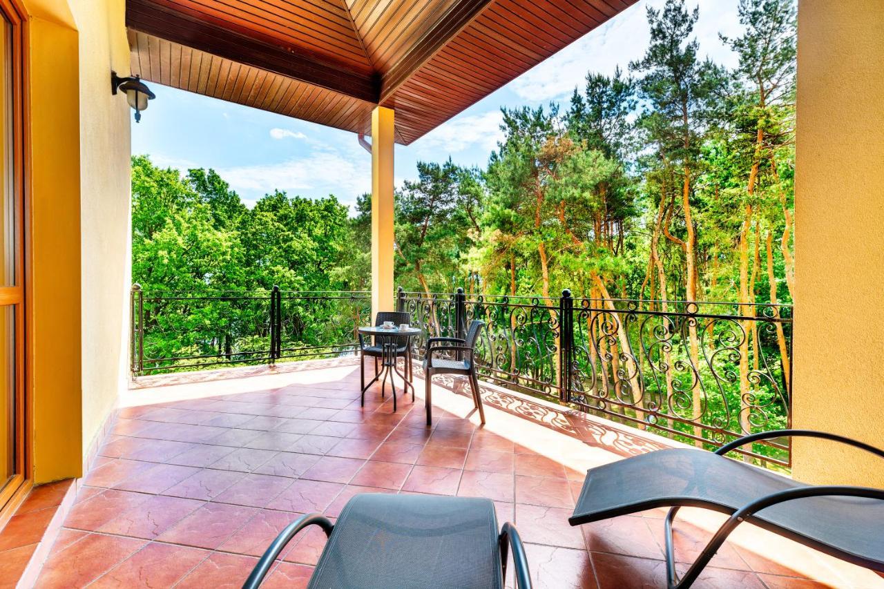 Hotel Pan Tadeusz Сероцк Екстериор снимка
