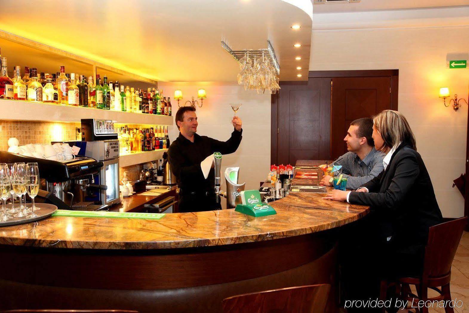 Hotel Pan Tadeusz Сероцк Екстериор снимка